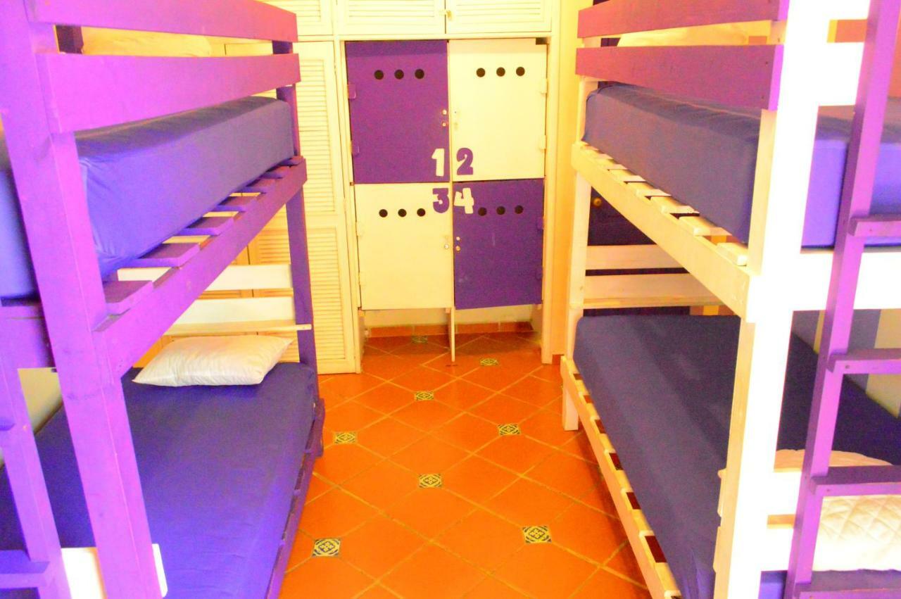 The Yak Hostel Playa del Carmen Exterior foto